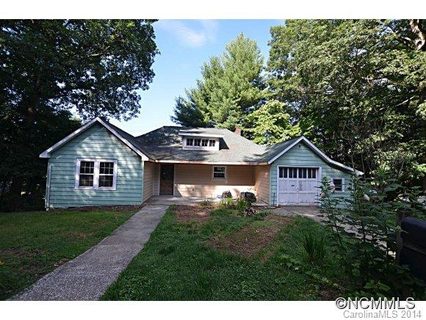 1429 Ridgecrest Drive sold home in Mount Royal, Hendersonville, NC