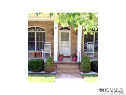 43 Lakeshore Drive