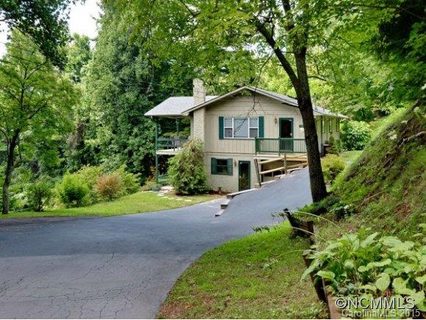 820 Scenic Circle