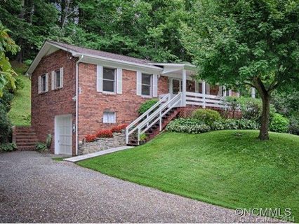 560 Pinewood Drive sold home in Pine Wood Heights, Waynesville, NC
