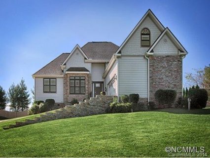 12 Amaretto Drive sold home in Cross Creek, Candler, NC