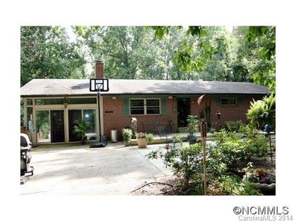 61 Crockett Avenue