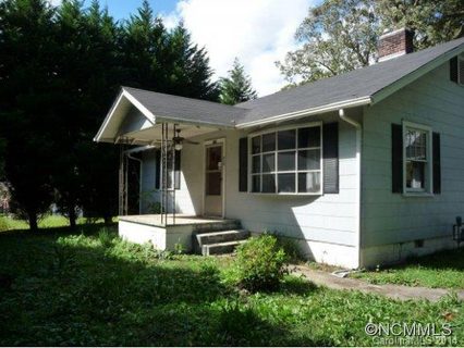 210 Shepherd Street sold home in Stepp Jones Property, Hendersonville, NC