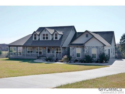 944 Ar Thompson Road sold home in The Farms at Mill Spring, Mill Spring, NC