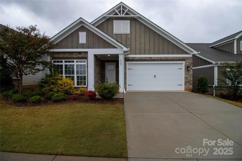 6642 Star Drive active home in Magnolia Cove, Sherrills Ford, NC
