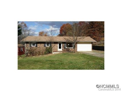 170 Stonecrest Hts sold home in Queen, Waynesville, NC