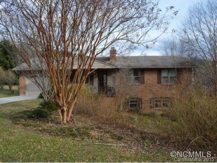 112 Fulton Drive sold home in Brookside Manor, Hendersonville, NC