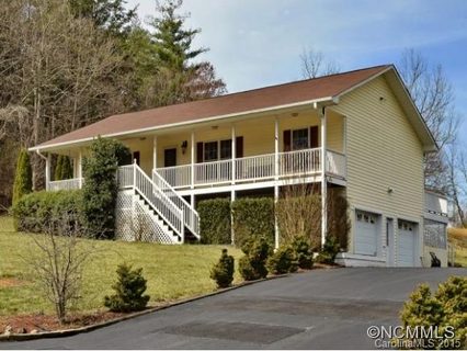 3 Carissa Drive sold home in Tennille Dawn Estates, Weaverville, NC