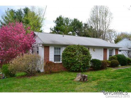 16 Skyview Terrace sold home in Knollwood, Asheville, NC