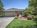 11 Bannerwood Drive sold home in Horse Shoe, SC