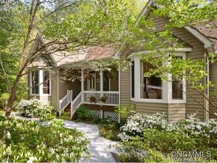 90 Skyview Dr