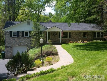 25 Red Oak Road sold home in Lake View Park, Asheville, NC