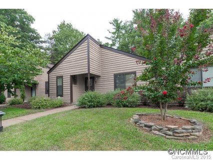 7 Woodland Drive sold townhome in The Woodlands, Black Mountain, NC