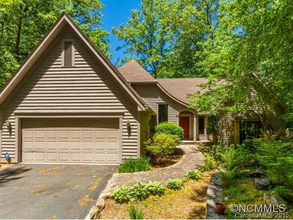 107 Greenbriar Avenue