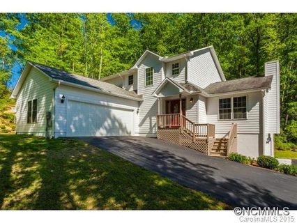 25 Falcon Crest Drive sold home in Sunset Crest Estates, Fairview, NC