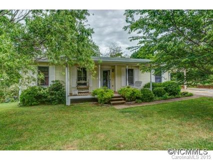 33 Sydney Lane sold home in Windy Hill Farms, Asheville, NC