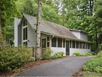 8 Muirfield Court