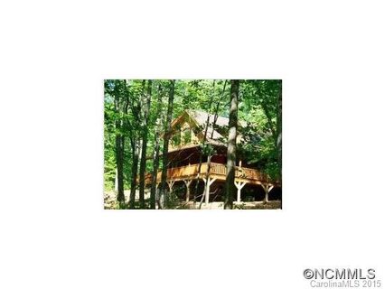 102 Carriage Dr