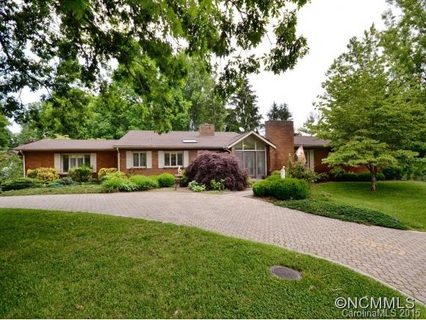 19 Glencliff Road sold home in Woodside Hills, Candler, NC