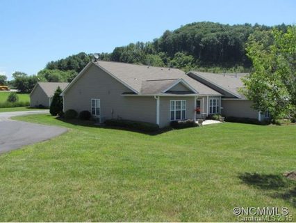 305 Castle Creek Drive sold home in Castle Creek Village, Waynesville, NC