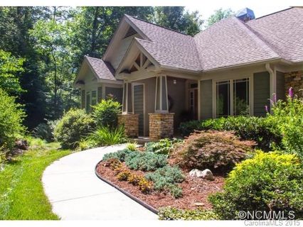 334 E Sondley Dr
