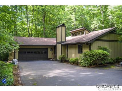 82 Willow Lake Drive