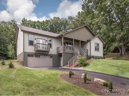 124 College Circle sold home in Craggy View, Swannanoa, NC