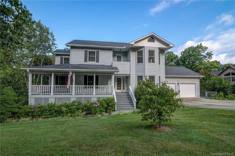 806 Lakey Gap Road sold home in Forest Hills, Black Mountain, NC