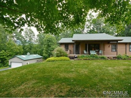6 Lynette Drive sold home in Rainbow Ridge, Fairview, NC