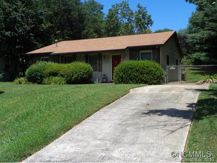 2 Waterford Court