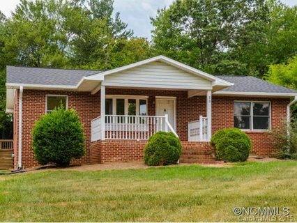 15 Spring Lake Drive sold home in Spring Lake, Fletcher, NC