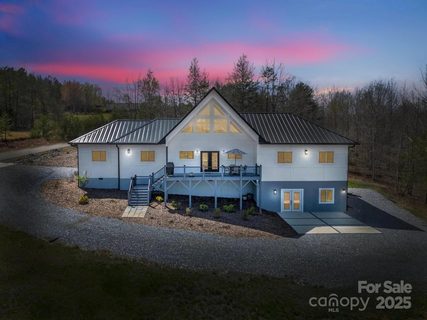 A home in Estates Of Greenhill
