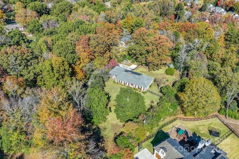 125 Great Oaks Lane