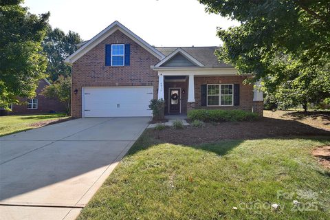 8416 Olde Stonegate Lane sold home in Olde Stonegate, Mint Hill, NC