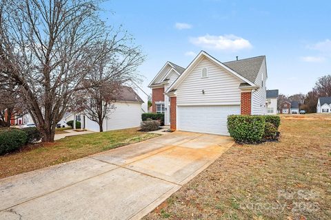 11935 Misty Pine Court sold home in Woodland Farm, Charlotte, NC