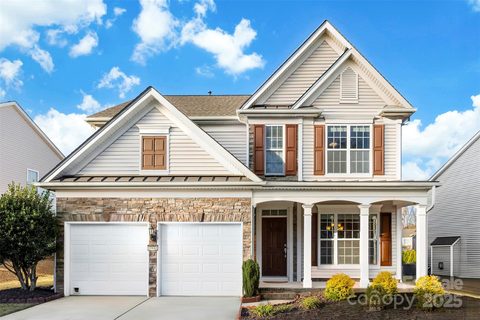 10885 River Oaks Drive sold home in Skybrook North Villages, Concord, NC