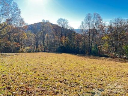 Lot 117 Autumn Sky Drive active home in Grand Highlands At Bearwallow, Hendersonville, NC