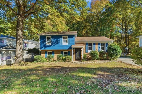 814 Dobson Drive