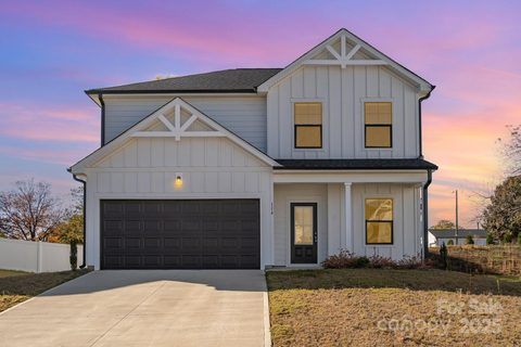 114 Silverwood Court sold home in Silverwood Court, Mooresville, NC