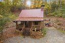 615 Pollys Mountain Road sold home in Saluda, SC