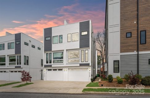 1004 Greenleaf Avenue