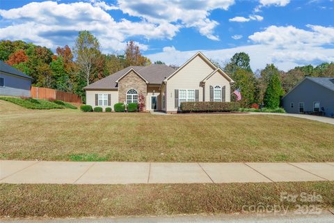 269 Hillsborough Lane sold home in Stoneridge Lakes, Rock Hill, SC
