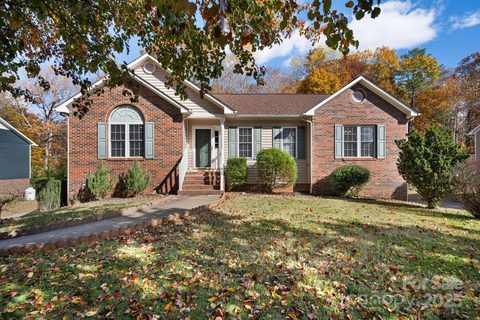 815 Catawba Valley Boulevard sold home in Providence Forest, Hickory, NC