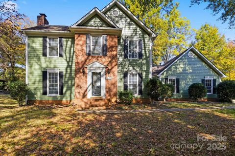 1635 Bear Mountain Road