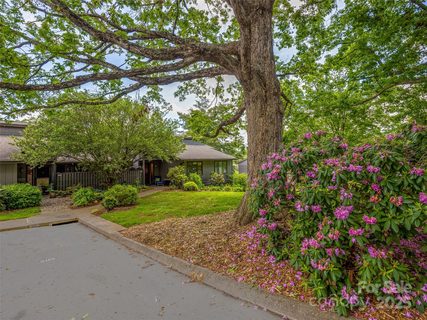 405 Crowfields Drive sold home in Crowfields Condos, Asheville, NC