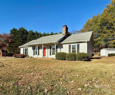 2238 Swain Court sold home in Governors Square, Gastonia, NC