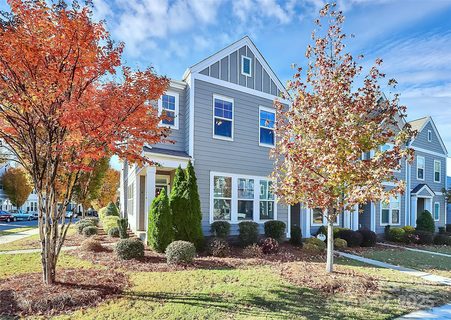 238 Johnston Drive sold townhome in Chadwick Park, Pineville, NC