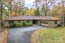 572 N East Shore Drive sold home in Lake Toxaway, SC