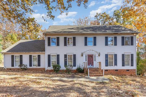 9208 Willowglen Trail sold home in Farmwood North, Charlotte, NC