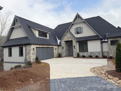 18 Snap Dragon Court sold home in Thoms Estate, Asheville, NC